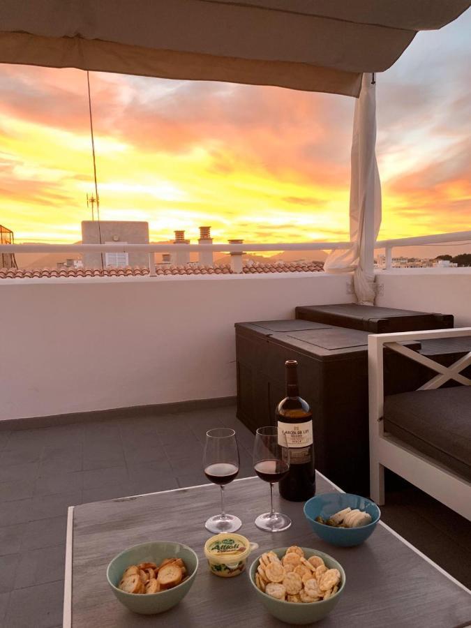 Sonne & Meerblick Aus 40 Grad Heissem Whirlpool Geniessen - Zentral Am Hafen Und Dennoch Ruhig Cala Ratjada  Ngoại thất bức ảnh