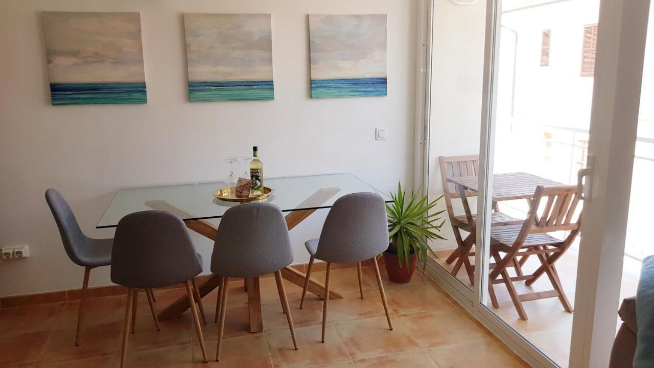 Sonne & Meerblick Aus 40 Grad Heissem Whirlpool Geniessen - Zentral Am Hafen Und Dennoch Ruhig Cala Ratjada  Ngoại thất bức ảnh